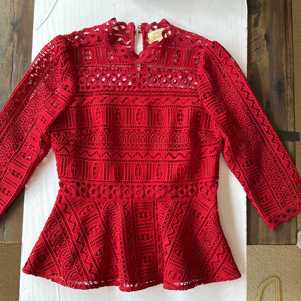 Anthropologie Moulinette Soeurs Tamera Red Lace Peplum Top size 2 Boho Romance